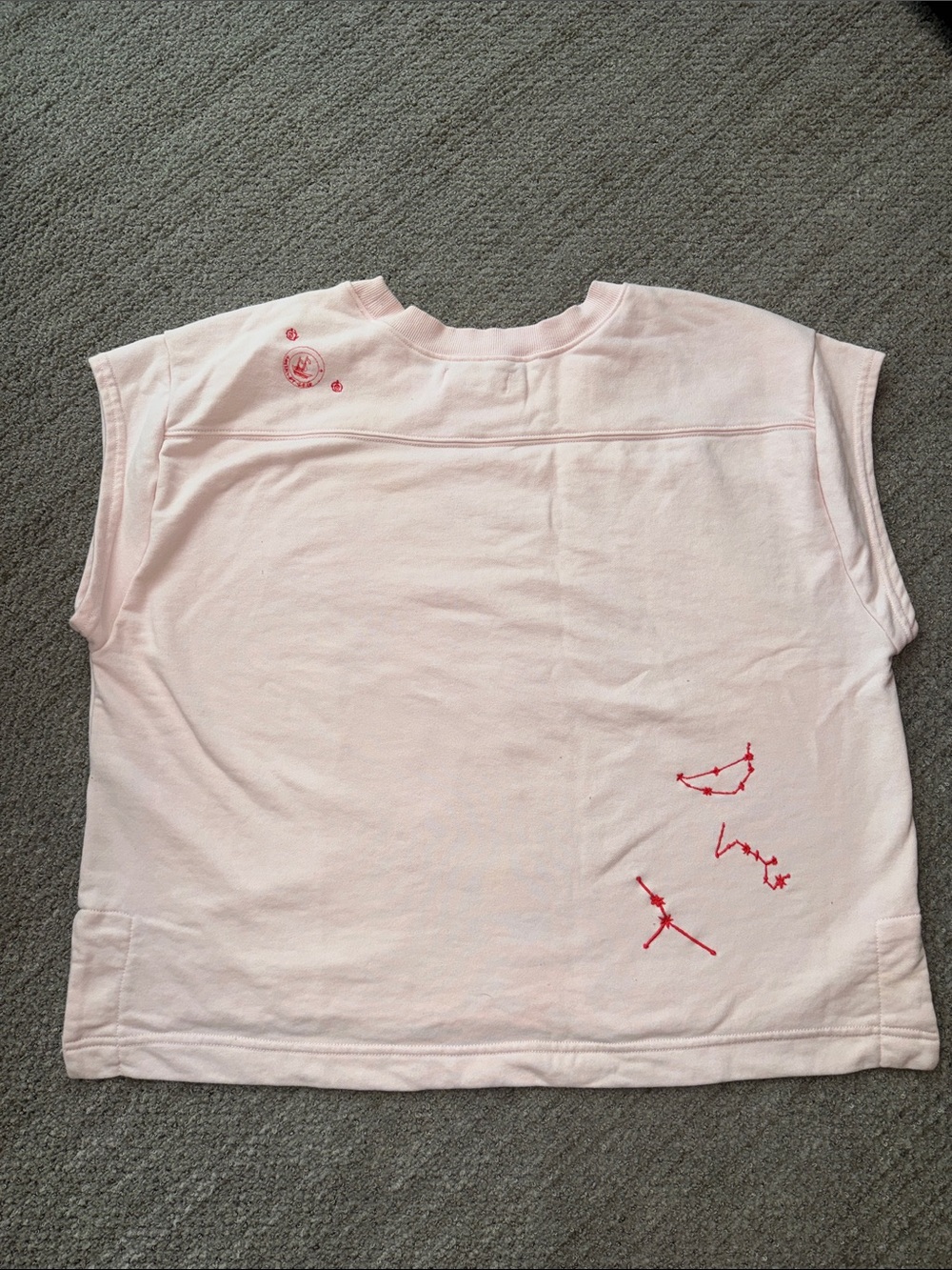 Anthropologie Embroidered Pink Graphic Tee Red Print Côte d'Azur - Picture 9 of 12